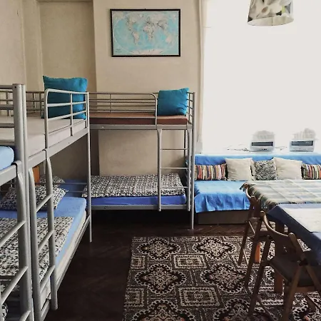 Aleje 28 Vandrarhem Kraków