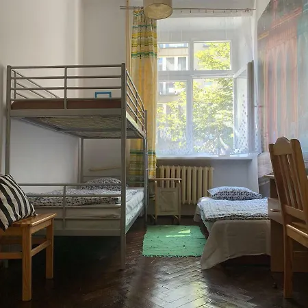 Aleje 28 Ostello